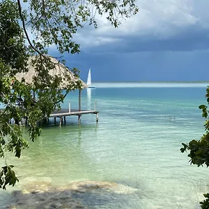 Couette-café Pucté, Bacalar